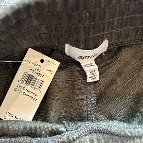 Aerie Sweatpants Groove-On Velour High Waisted Flare Women's Small Green NWT - Picture 6 of 6